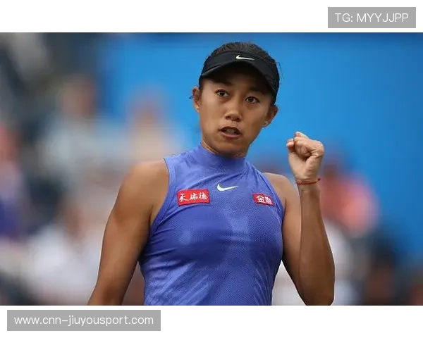 伯明翰宫城天的灵巧盘带让整个队内训练节奏上扬